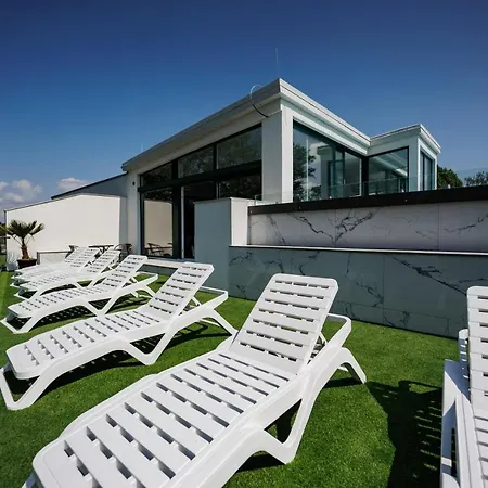 Bauhaus Wellness 207 - Petiteplage Apartman