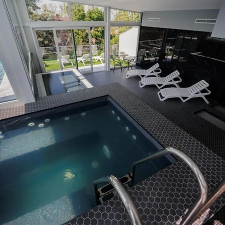 Bauhaus Wellness 207 - Petiteplage